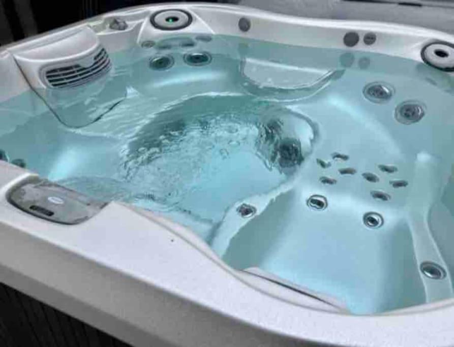 Villa House 10 Mins To Tower Bridge Hot Tub & Parking Londres Exterior foto