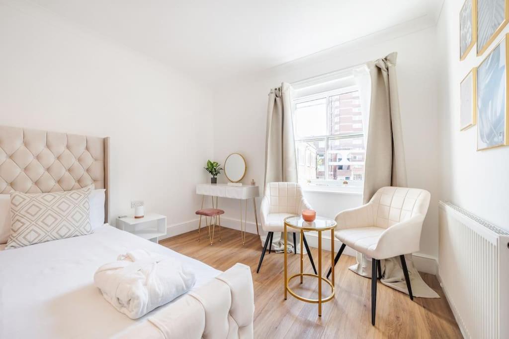 Villa House 10 Mins To Tower Bridge Hot Tub & Parking Londres Exterior foto